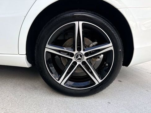 Used 2021 Mercedes-Benz A 220 4MATIC image 10