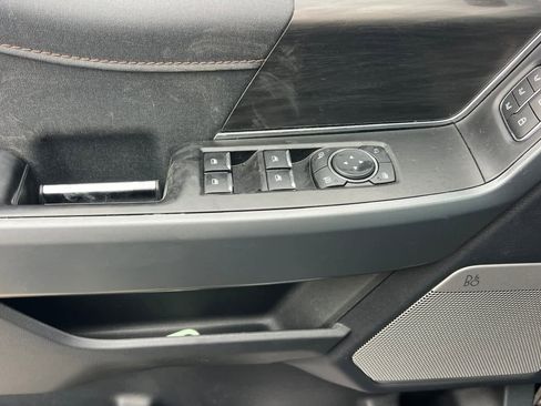 Used 2024 Ford F150 Lightning Lariat image 13