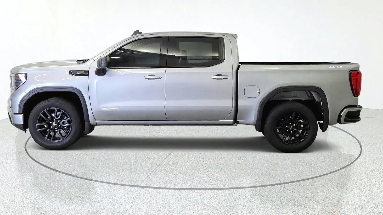 Used 2024 GMC Sierra 1500 Elevation AWD/4WD image 5
