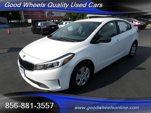 Used 2018 Kia Forte LX w/ LX Popular Package FWD image 1