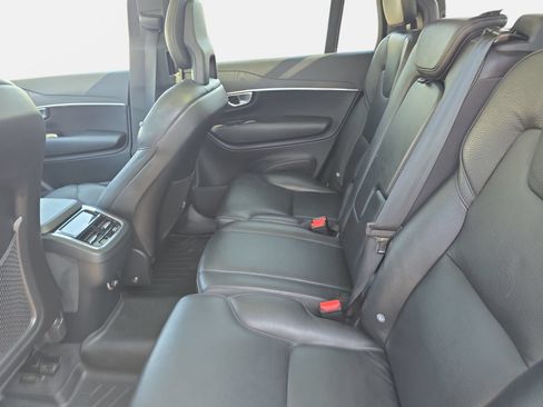 Used 2020 Volvo XC90 T6 Momentum AWD/4WD image 14