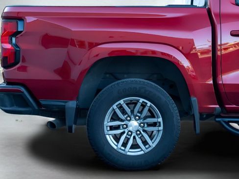 Used 2024 Chevrolet Colorado LT w/ LT Convenience Package II RWD image 5