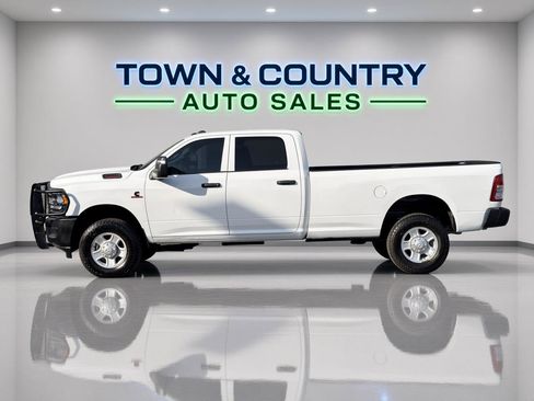 Used 2023 RAM 2500 Tradesman AWD/4WD image 2