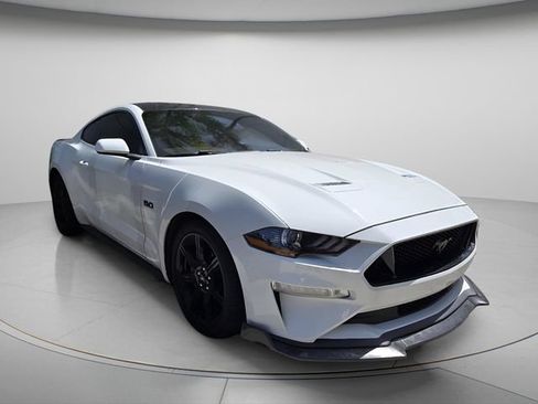 Used 2019 Ford Mustang GT w/ Black Accent Package RWD image 3