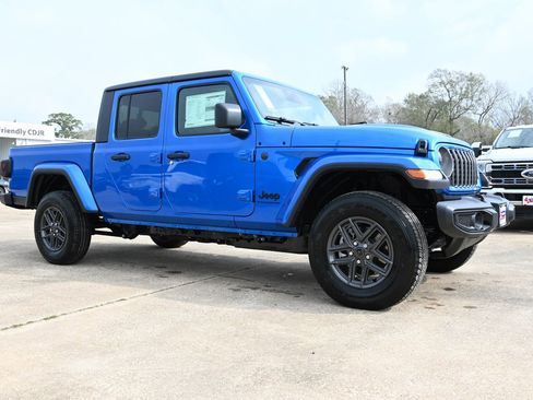 New 2026 Jeep Gladiator Sport image 5