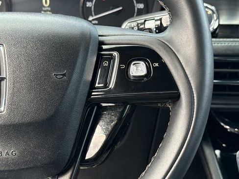 Used 2022 Lincoln Corsair Standard 4D Sport Utility w/ Equipment Group 101A image 9