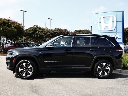 Used 2024 Jeep Grand Cherokee Limited 4xe AWD/4WD image 4