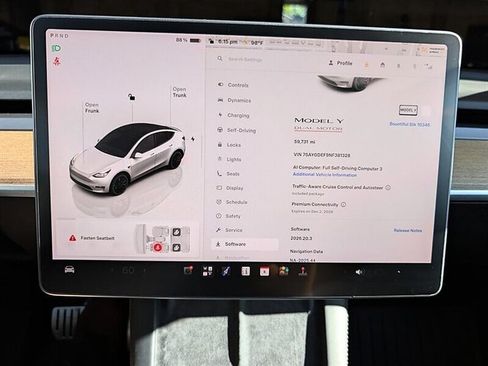 Used 2022 Tesla Model Y Performance AWD/4WD image 21