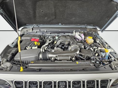 New 2026 Jeep Wrangler Unlimited Sahara w/ Whitecap Package AWD/4WD image 15