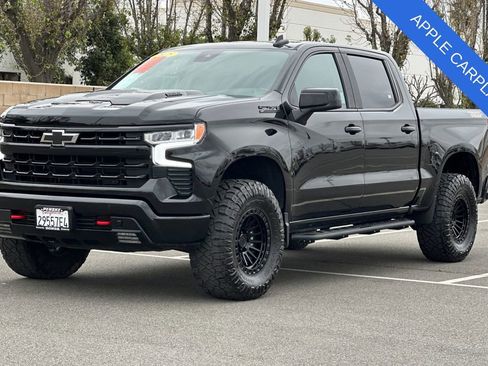 Used 2025 Chevrolet Silverado 1500 LT Trail Boss w/ LPO, Dark Essentials Package AWD/4WD image 8