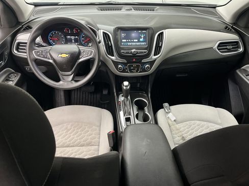 Used 2018 Chevrolet Equinox LS image 4