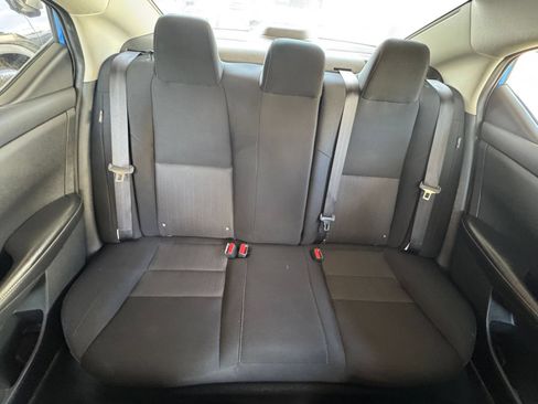 Used 2025 Nissan Sentra SV FWD image 32