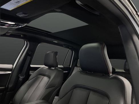 Used 2024 Jeep Wagoneer Launch Edition image 7