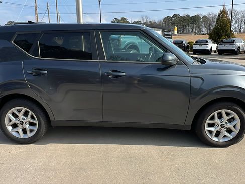 Used 2023 Kia Soul LX w/ Option Group 015 image 7