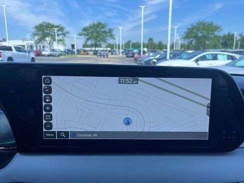 Used 2025 Hyundai Palisade SEL FWD image 14