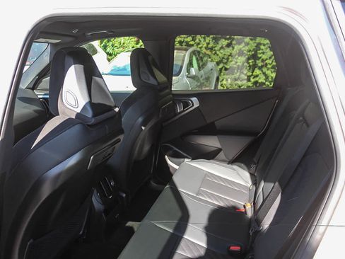 Used 2026 BMW X3 xDrive30i w/ M Sport Package AWD/4WD image 18