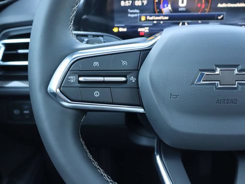 New 2027 Chevrolet Traverse Z71 AWD/4WD image 8