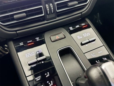 Used 2023 Porsche Macan GTS image 16