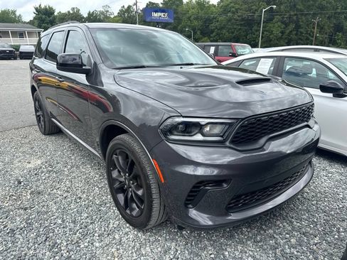Used 2024 Dodge Durango R/T w/ Blacktop Package RWD image 2