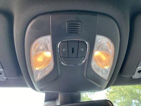 Used 2024 Jeep Compass Limited image 31