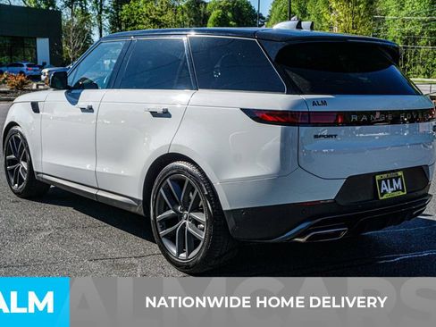 Used 2023 Land Rover Range Rover Sport SE AWD/4WD image 5