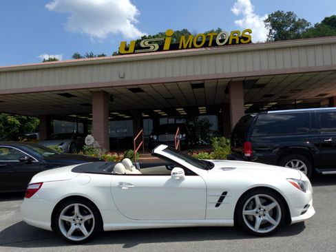 Used 2014 Mercedes-Benz SL 550 w/ Sport Wheel Package image 9