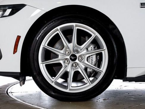 Used 2024 Ford Mustang GT Premium image 13