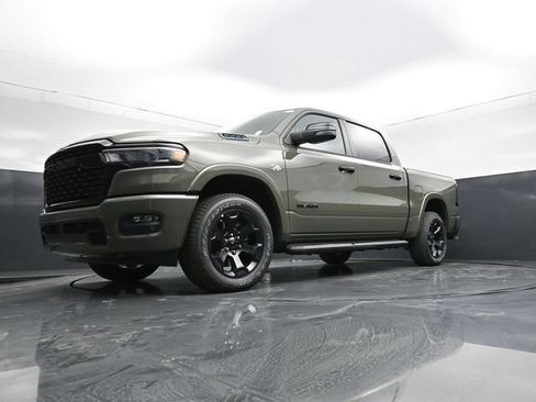 New 2026 RAM 1500 4x4 Crew Cab image 44