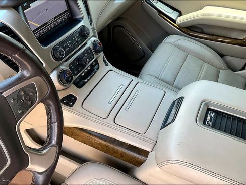 Used 2017 GMC Yukon Denali AWD/4WD image 15