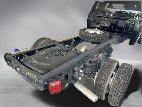 Used 2025 RAM 5500 Tradesman AWD/4WD image 26