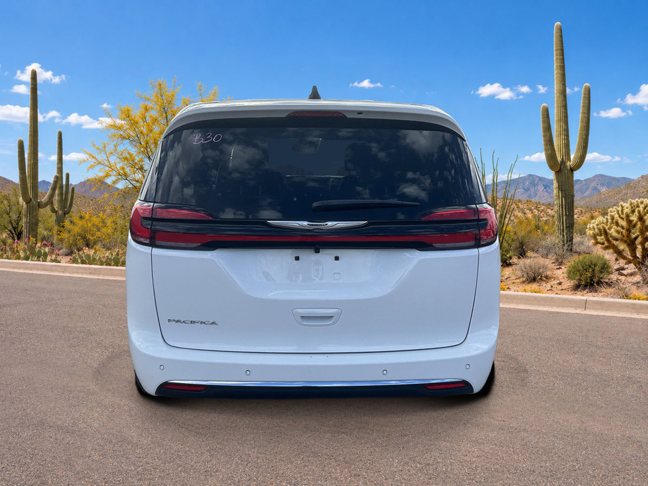 Used 2026 Chrysler Pacifica Select FWD image 6