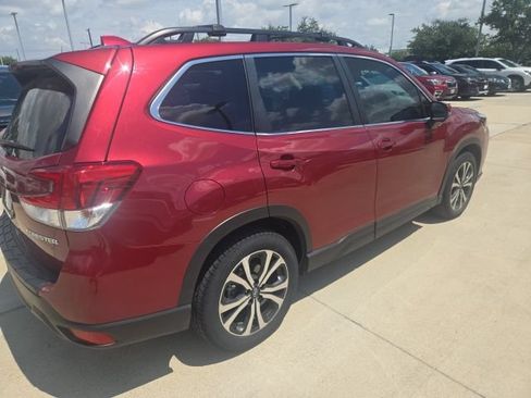 Used 2022 Subaru Forester Limited w/ Popular Package #2 AWD/4WD image 3