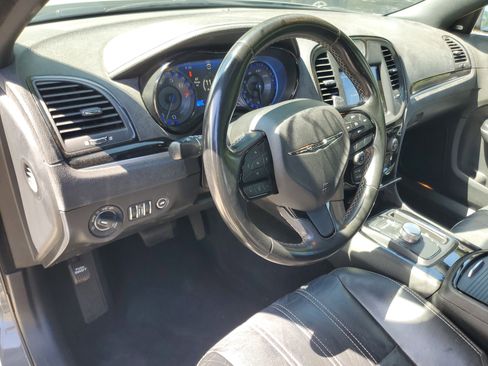 Used 2019 Chrysler 300 S image 16