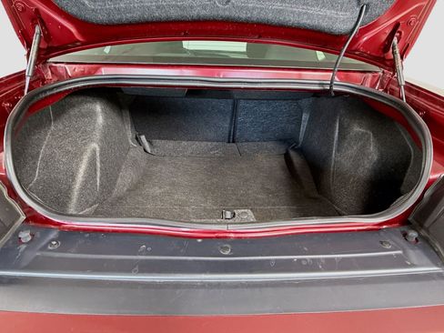 Used 2023 Dodge Challenger SXT image 33