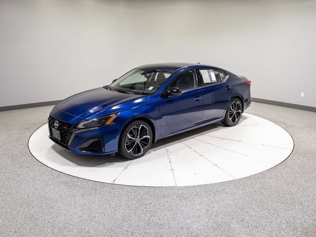 Used 2023 Nissan Altima 2.5 SR w/ SR Premium Package FWD image 33