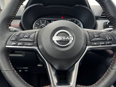 New 2025 Nissan Versa SR w/ Trunk Package image 20