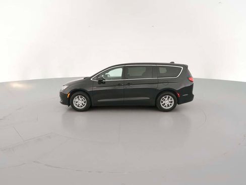 New 2026 Chrysler Voyager LX image 6