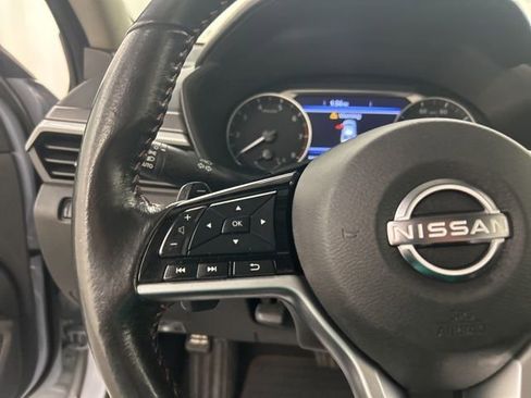 Used 2023 Nissan Altima 2.5 SR image 12