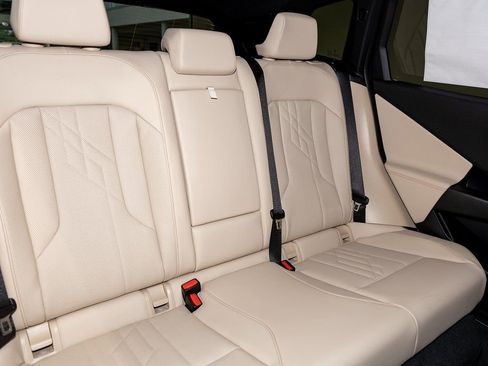 Used 2025 BMW X3 xDrive30i w/ Premium Package image 35