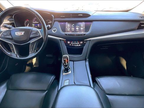 Used 2019 Cadillac XT5 Luxury image 14