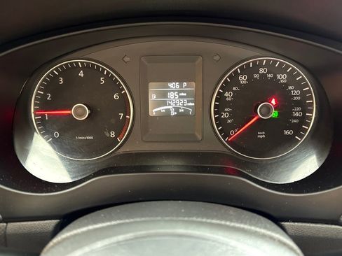 Used 2014 Volkswagen Jetta SE image 16