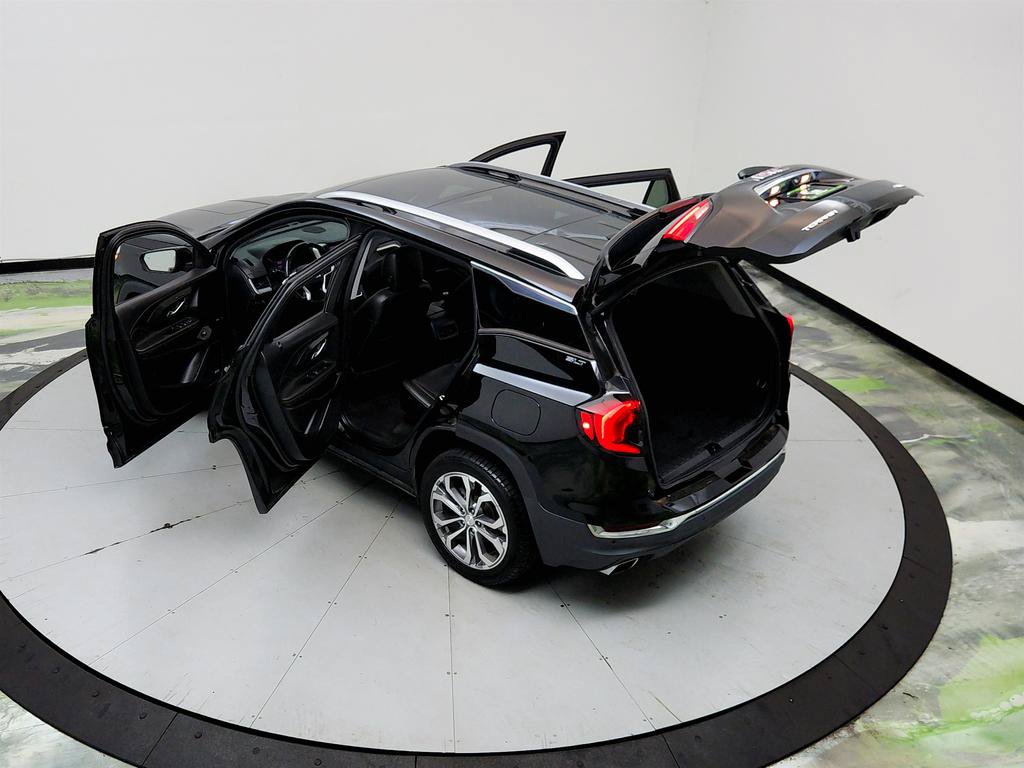 Used 2020 GMC Terrain SLT w/ GMC Pro Grade Package AWD/4WD image 39