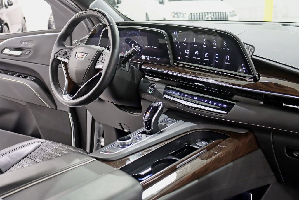Used 2023 Cadillac Escalade Sport Platinum AWD/4WD image 38