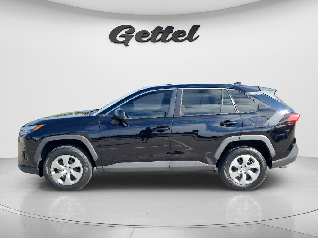Certified 2023 Toyota RAV4 LE AWD/4WD image 8