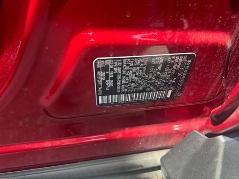 Used 2025 Nissan Rogue SV FWD image 30