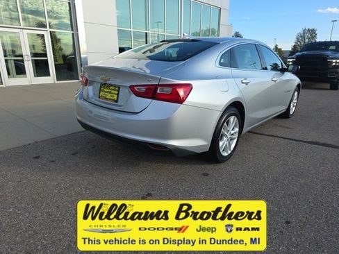 Used 2018 Chevrolet Malibu LT image 5
