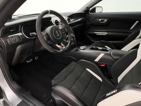 Used 2022 Ford Mustang Shelby GT500 w/ Technology Package RWD image 13
