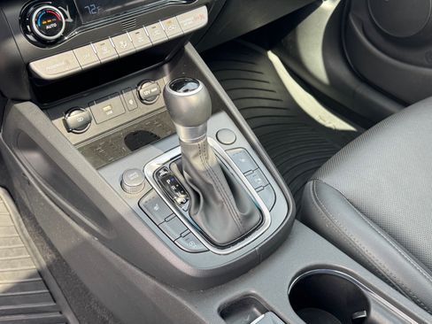 Used 2023 Hyundai Kona Limited image 21