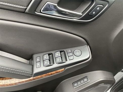 Used 2018 Chevrolet Tahoe Premier image 18