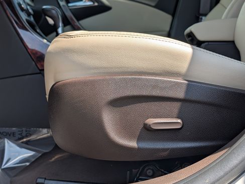 Used 2012 Buick Verano Leather image 21